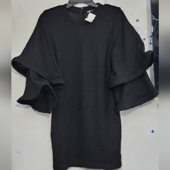 Ina Dresses & Skirts - NWT INA Black Dress Large Structured Bell Sleeves Long Sleeves Size Small